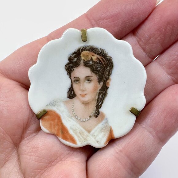 Limoges Jewelry - Limoges Brooch, Hand Painted, Victorian, Lady, Miniature Portrait, Plate, Signed